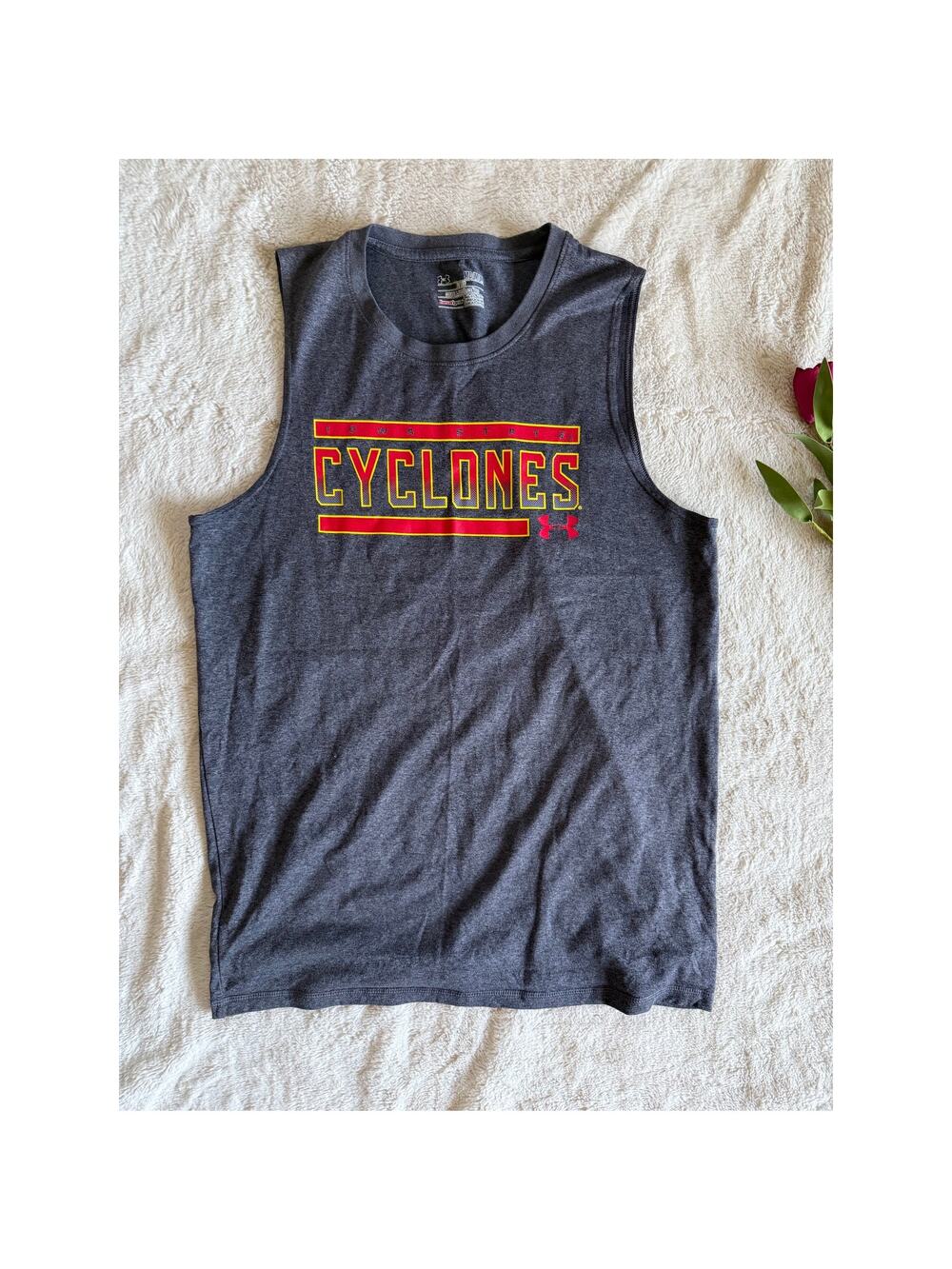 Under Armour Fitted Tank Iowa State Cyclones Medium